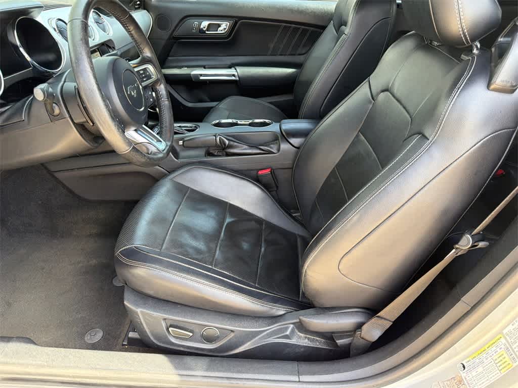 Thumbnail: 2017 Ford Mustang - 10