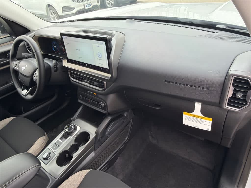 Thumbnail: 2025 Ford Bronco Sport - 13