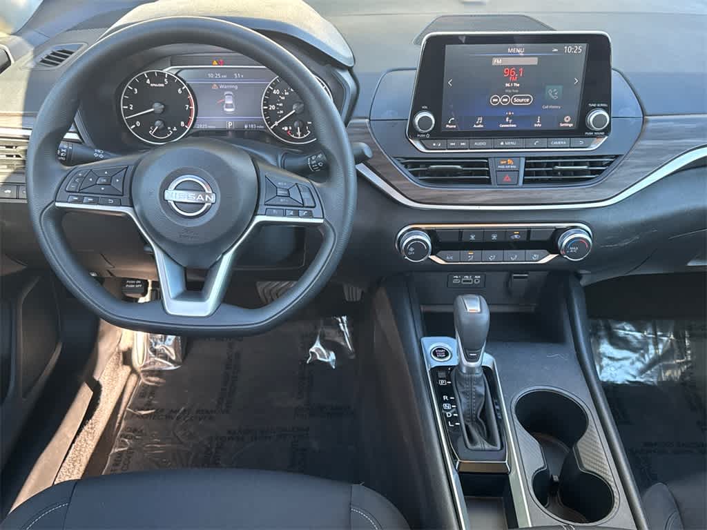 Thumbnail: 2025 Nissan Altima - 19