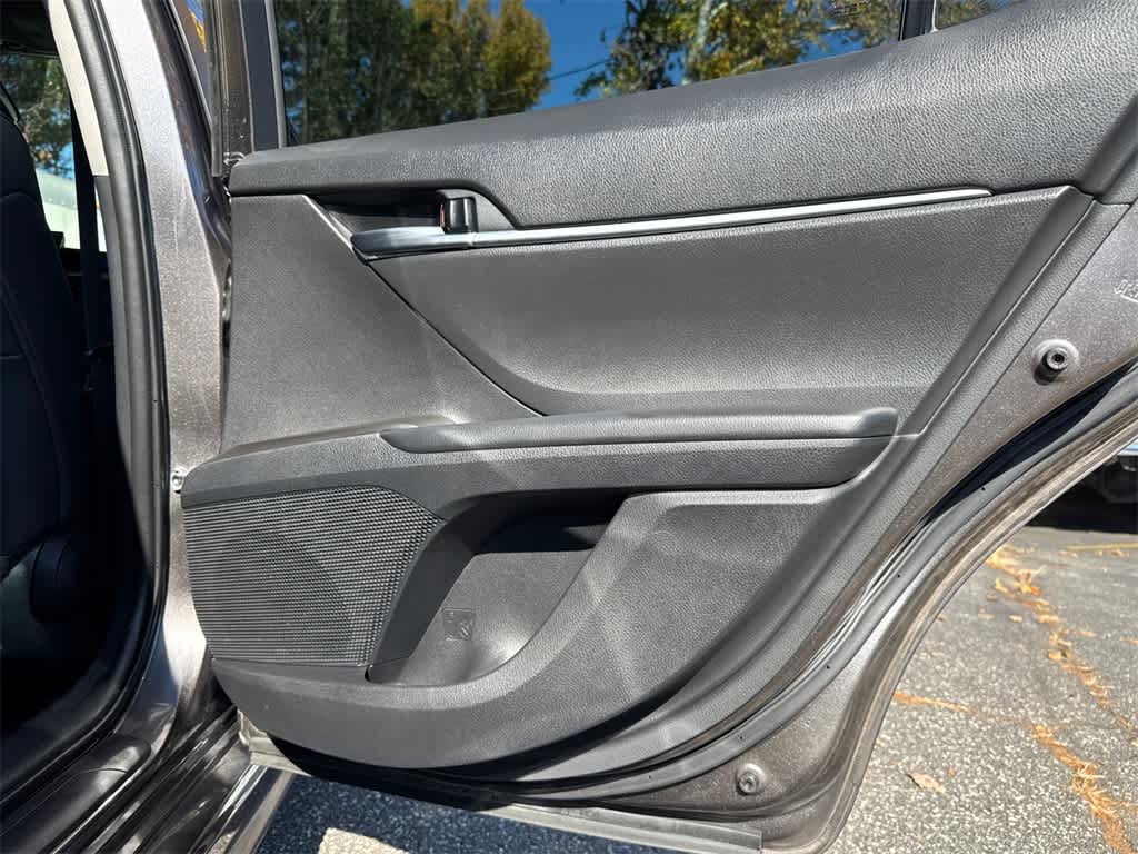 Thumbnail: 2023 Toyota Camry - 16