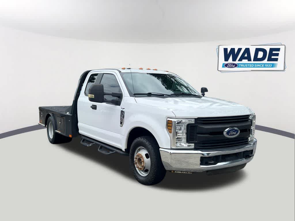 Thumbnail: 2019 Ford Econoline - 3