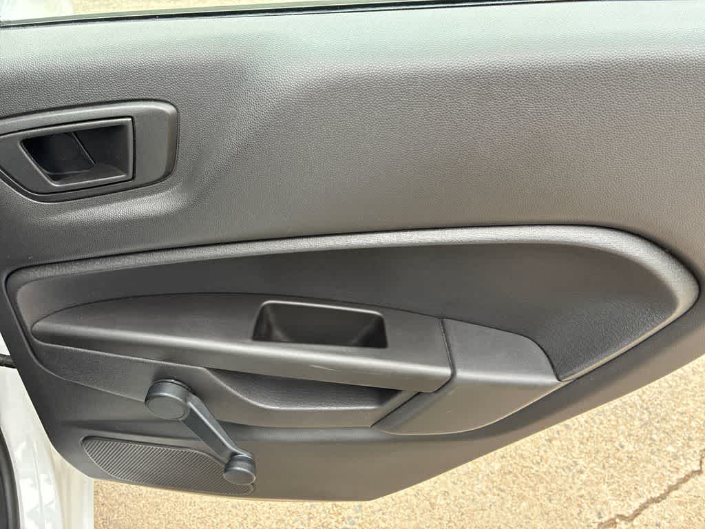 Thumbnail: 2015 Ford Fiesta - 16