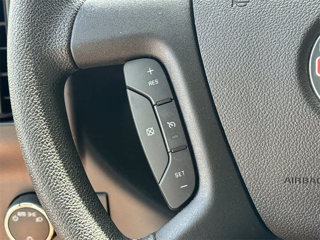 Thumbnail: 2023 GMC Savana - 17