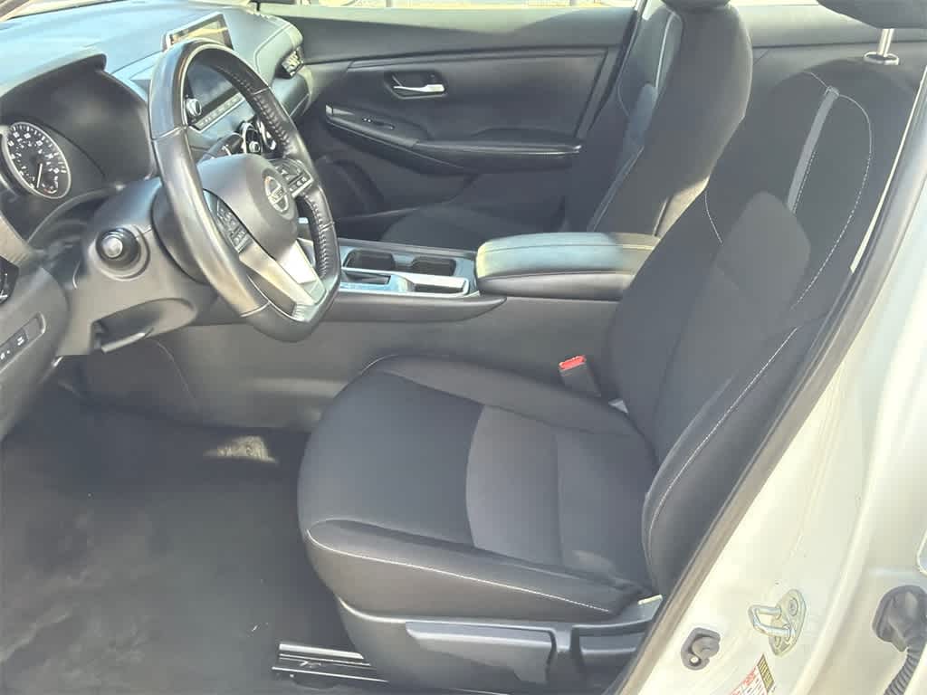 Thumbnail: 2022 Nissan Sentra - 10