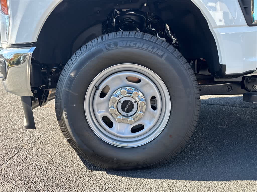 Thumbnail: 2025 Ford F-250 - 9