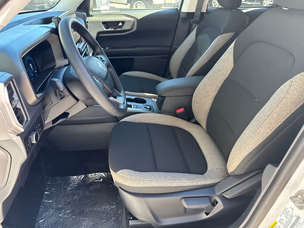 Thumbnail: 2025 Ford Bronco Sport - 10