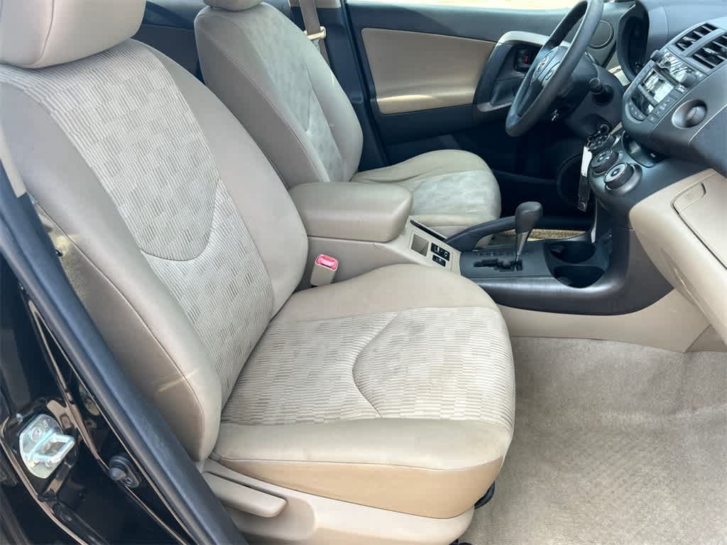 Thumbnail: 2010 Toyota RAV4 - 12