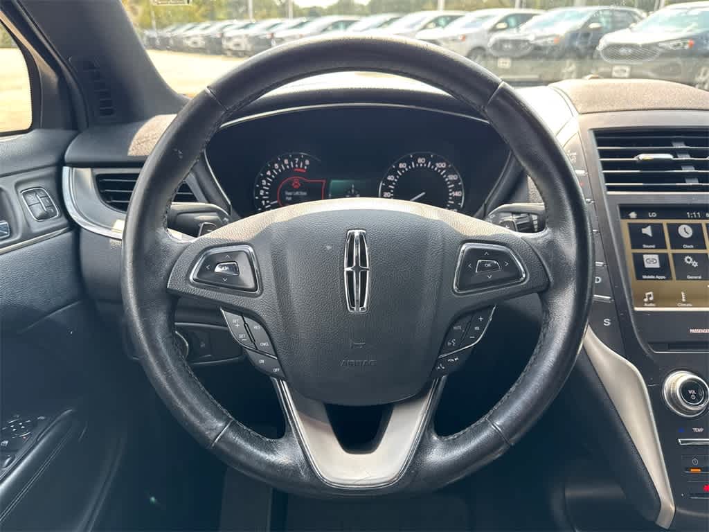 Thumbnail: 2016 Lincoln MKC - 19