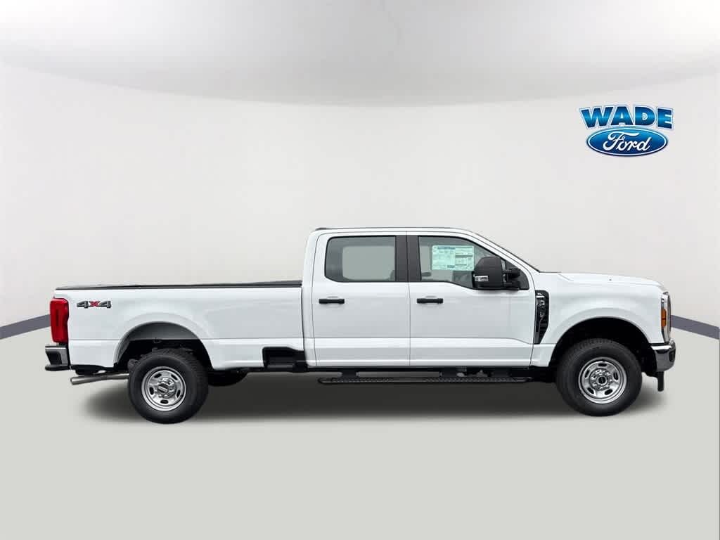 New 2025 Ford F-250 Lariat Truck Crew Cab