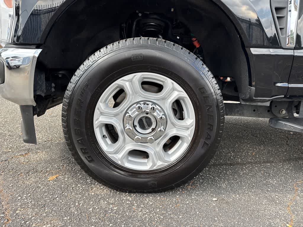 Thumbnail: 2025 Ford Econoline - 24