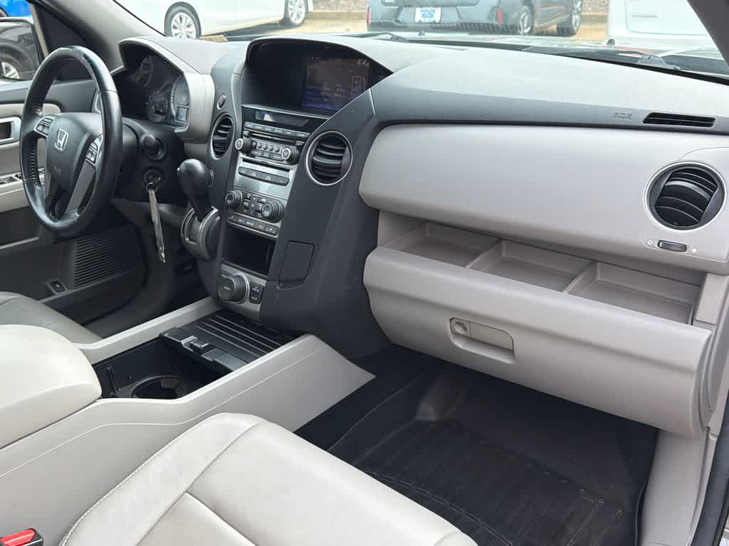 Thumbnail: 2013 Honda Pilot - 13