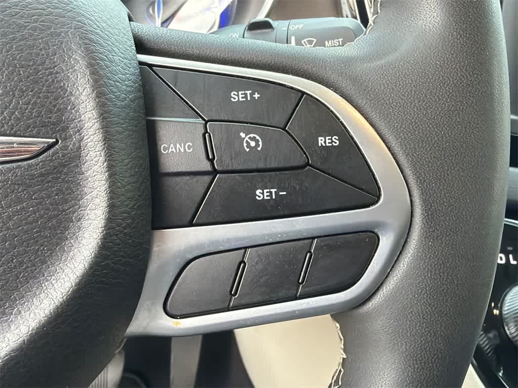 Thumbnail: 2023 Chrysler Voyager - 26