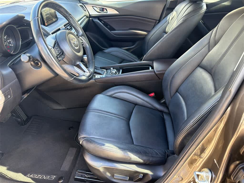 Thumbnail: 2017 Mazda Mazda3 - 10