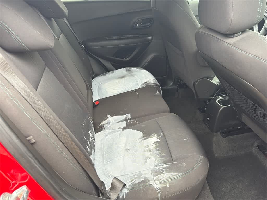 Thumbnail: 2016 Chevrolet Trax - 14