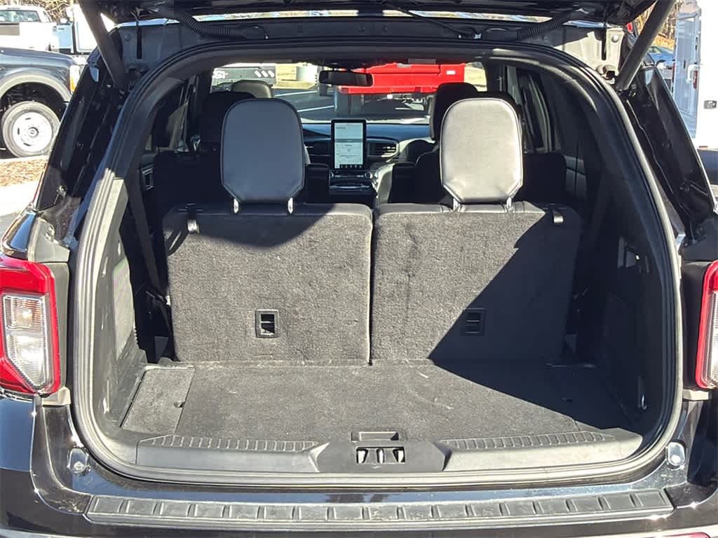 Thumbnail: 2023 Ford Explorer - 16