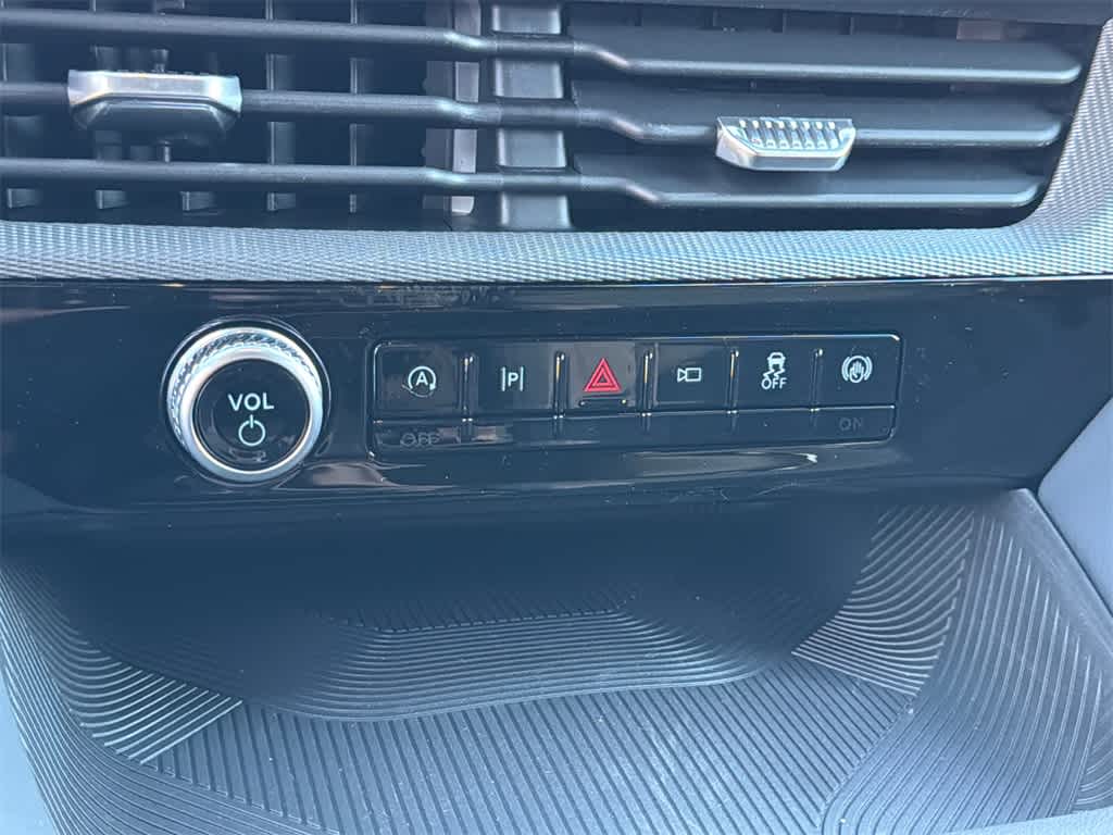 Thumbnail: 2026 Ford Explorer - 30