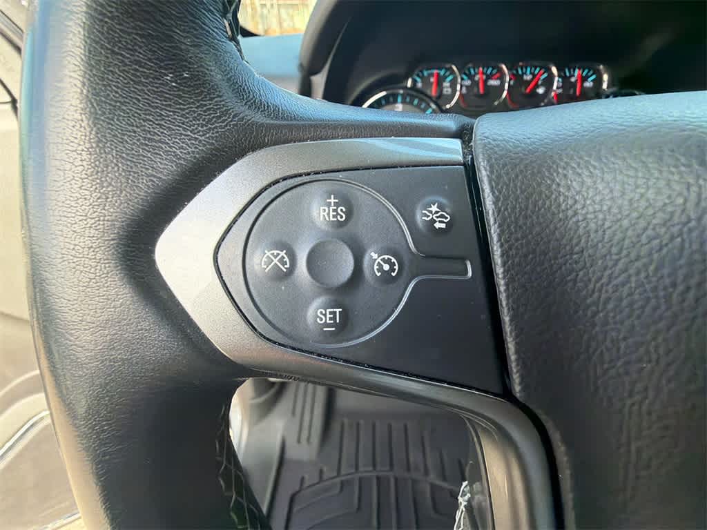 Thumbnail: 2020 Chevrolet Tahoe - 21