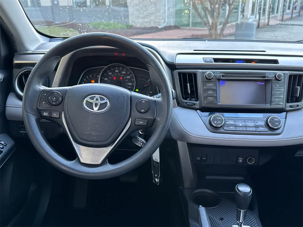 Thumbnail: 2013 Toyota RAV4 - 17