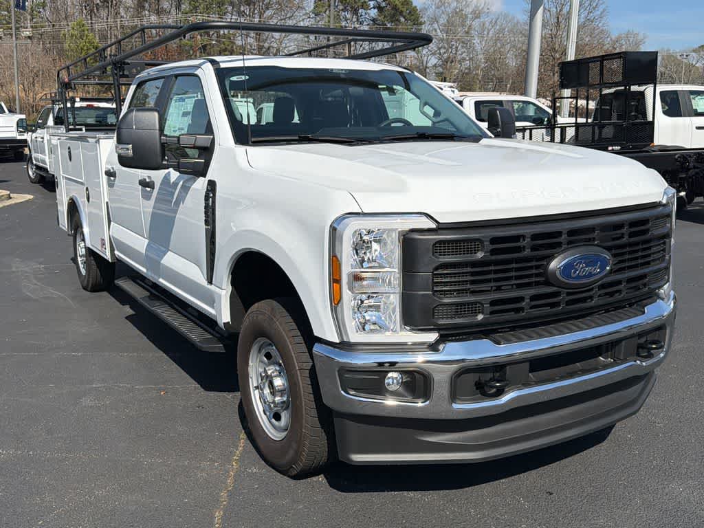 Thumbnail: 2025 Ford F-350 - 33