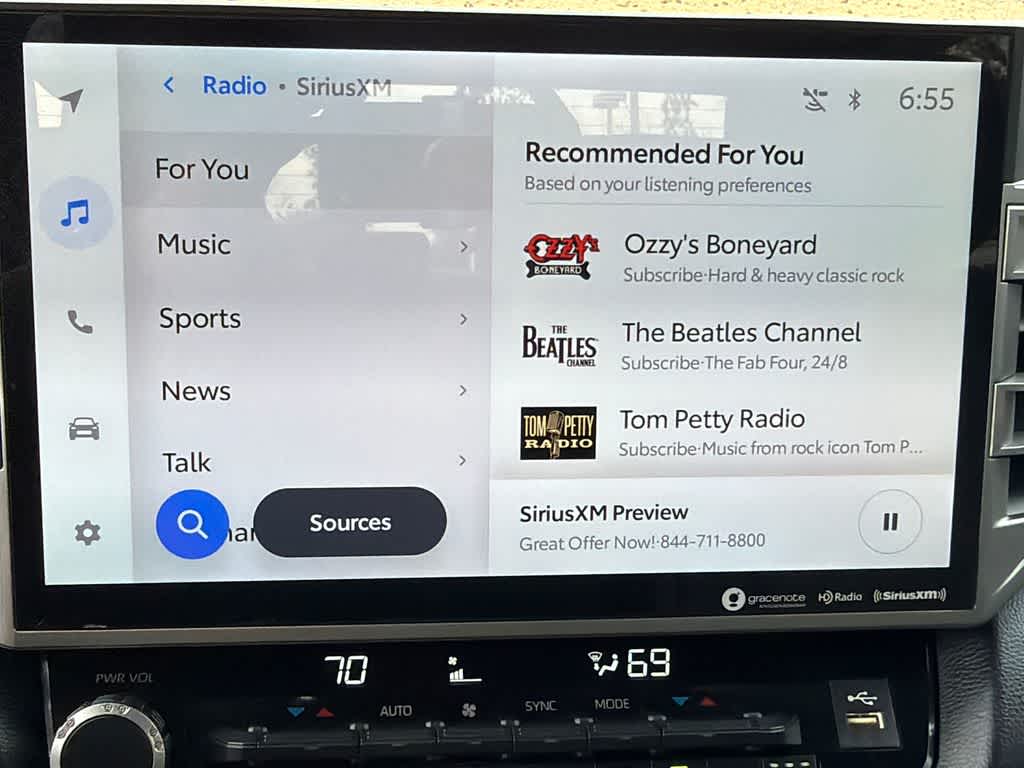 Thumbnail: 2022 Toyota Tundra - 26