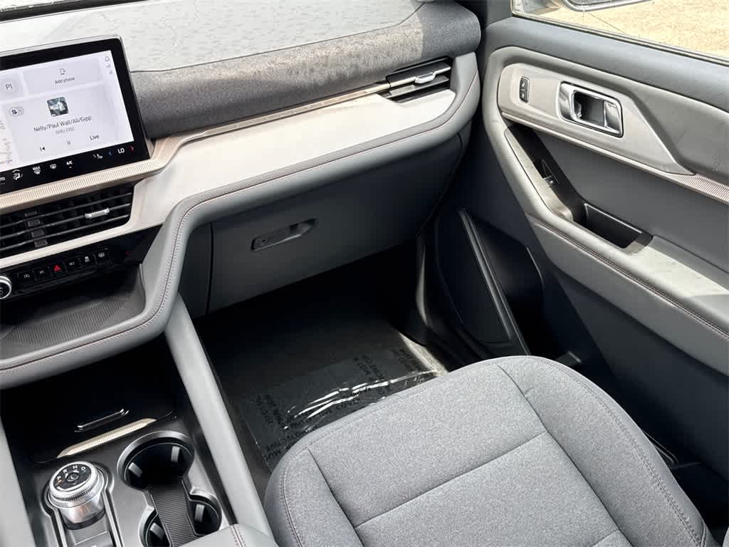 Thumbnail: 2025 Ford Explorer - 21