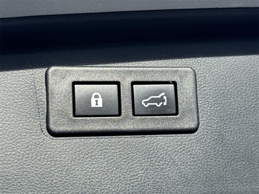 Thumbnail: 2023 Subaru Outback - 17