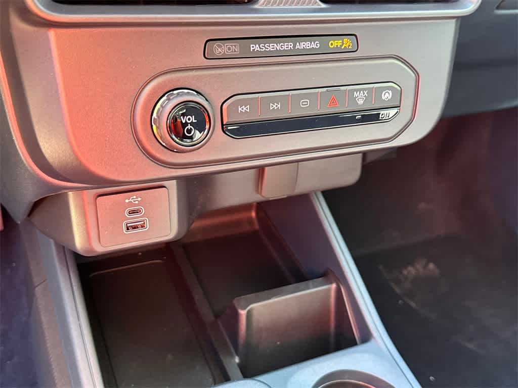 Thumbnail: 2025 Ford Maverick - 24