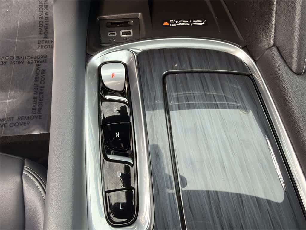 Thumbnail: 2023 Buick Enclave - 32