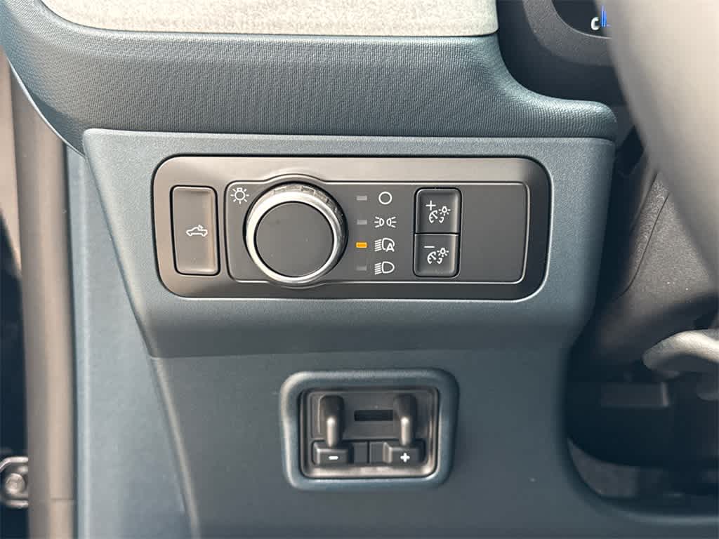 Thumbnail: 2025 Ford Maverick - 30