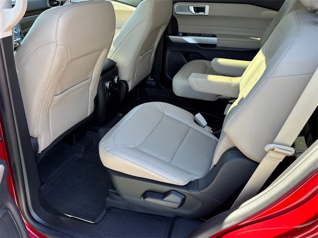 Thumbnail: 2021 Ford Explorer - 11