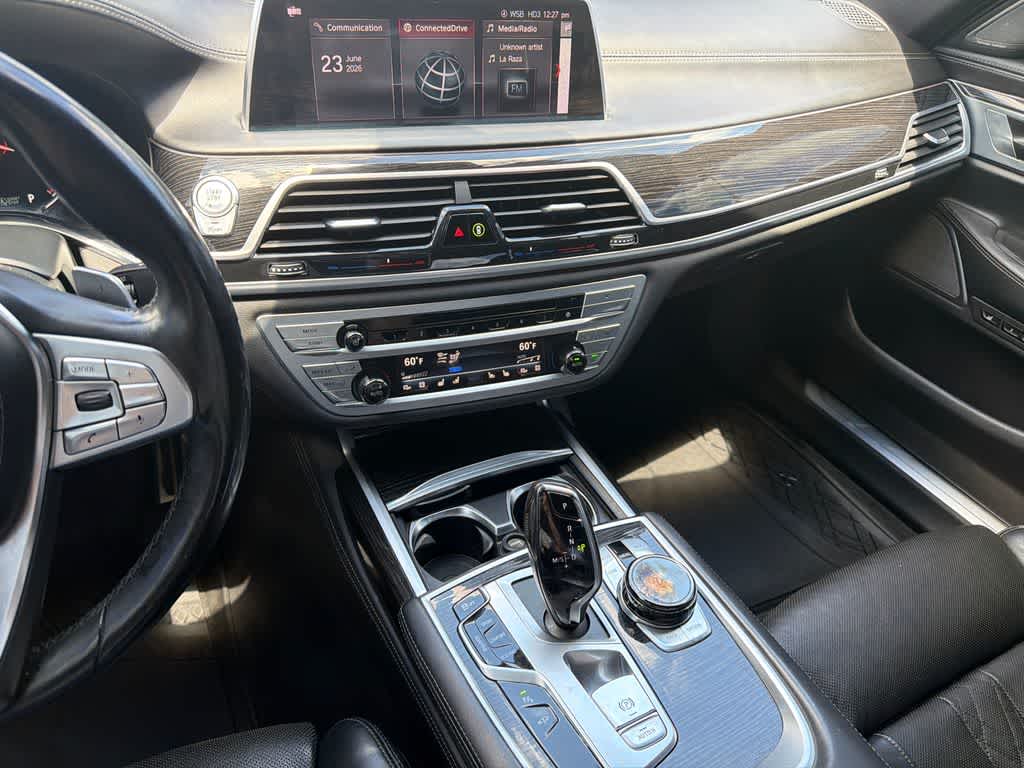 Thumbnail: 2019 BMW 7 Series - 27
