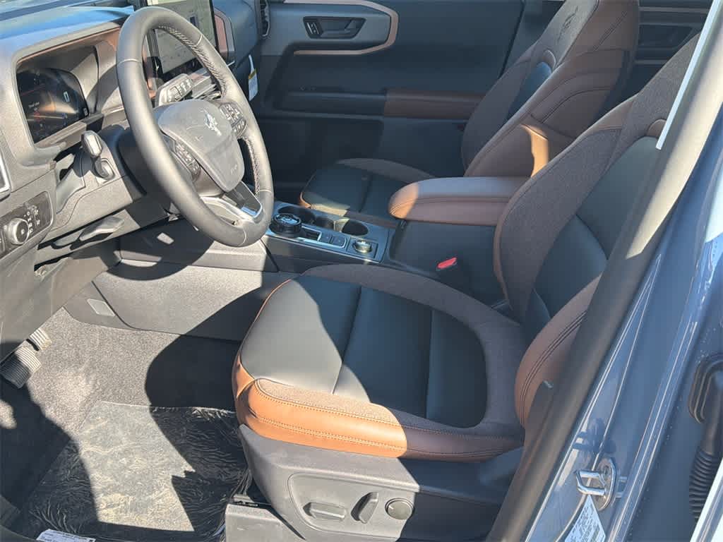 Thumbnail: 2025 Ford Bronco Sport - 10