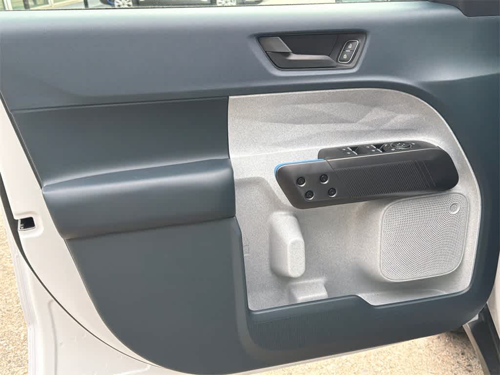 Thumbnail: 2026 Ford Maverick - 11