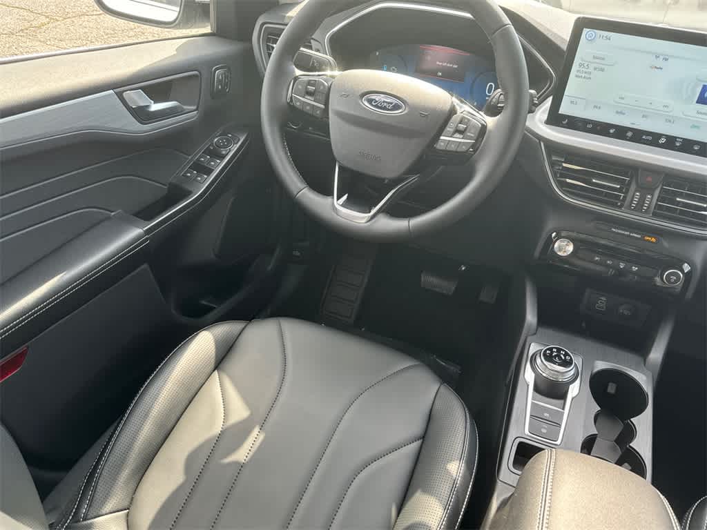 Thumbnail: 2025 Ford Escape - 19