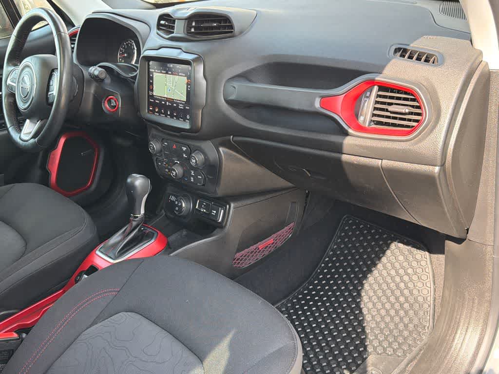 Thumbnail: 2021 Jeep Renegade - 13