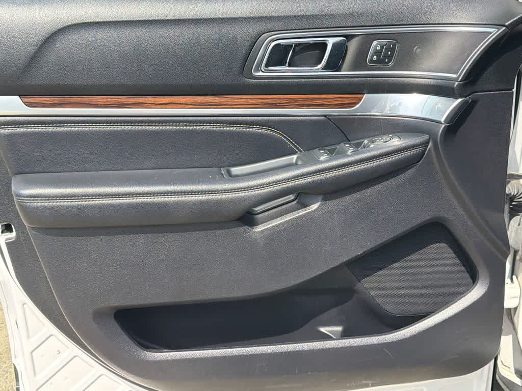 Thumbnail: 2019 Ford Explorer - 11