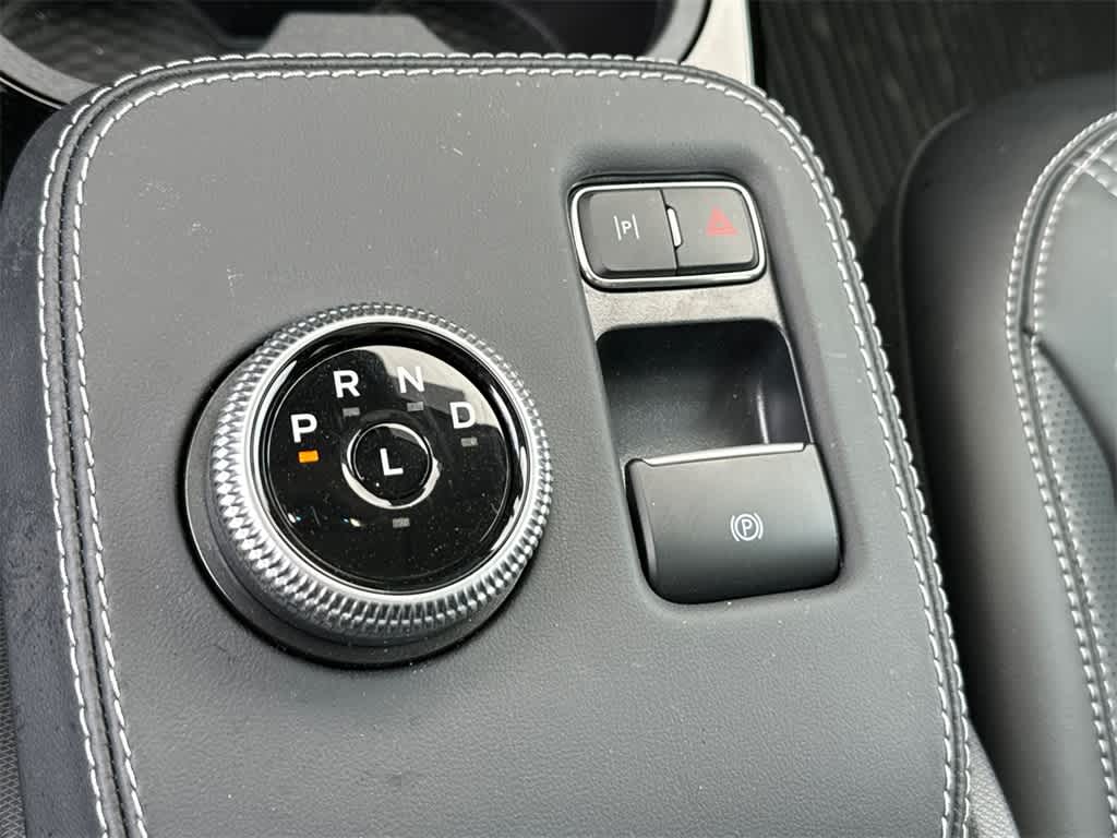 2024 Ford Mustang Mach-E Premium 31