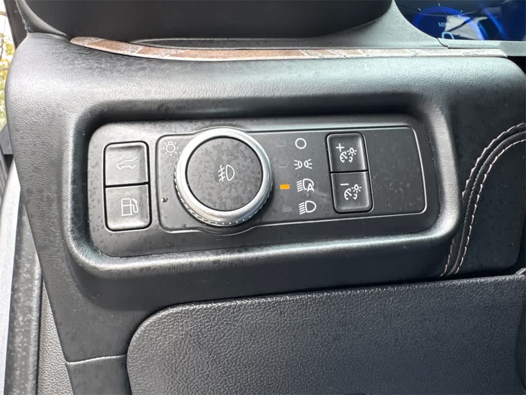 Thumbnail: 2022 Ford Explorer - 33