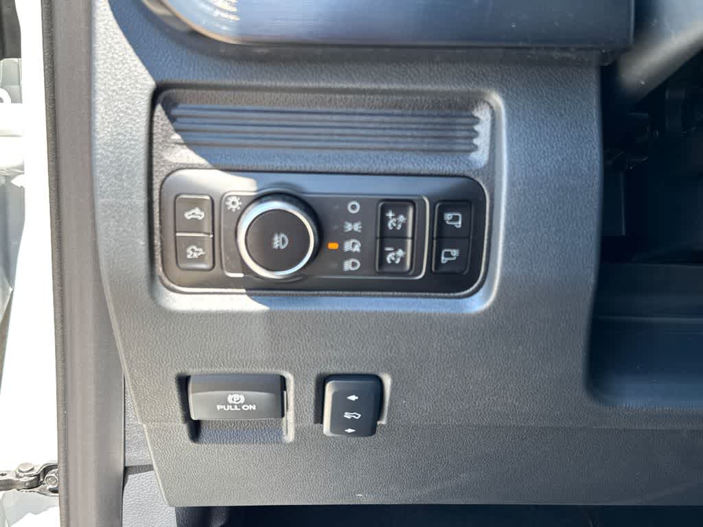 Thumbnail: 2025 Ford F-250 - 32