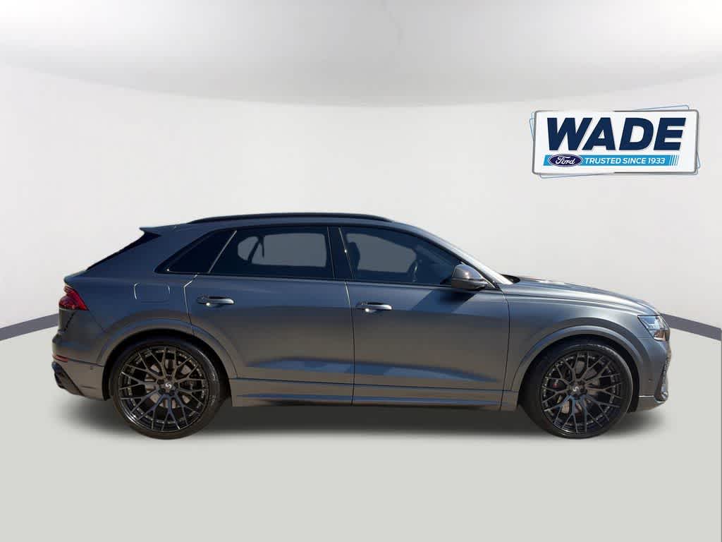 Thumbnail: 2022 Audi RS Q8 - 4