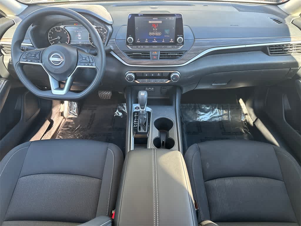 Thumbnail: 2025 Nissan Altima - 18