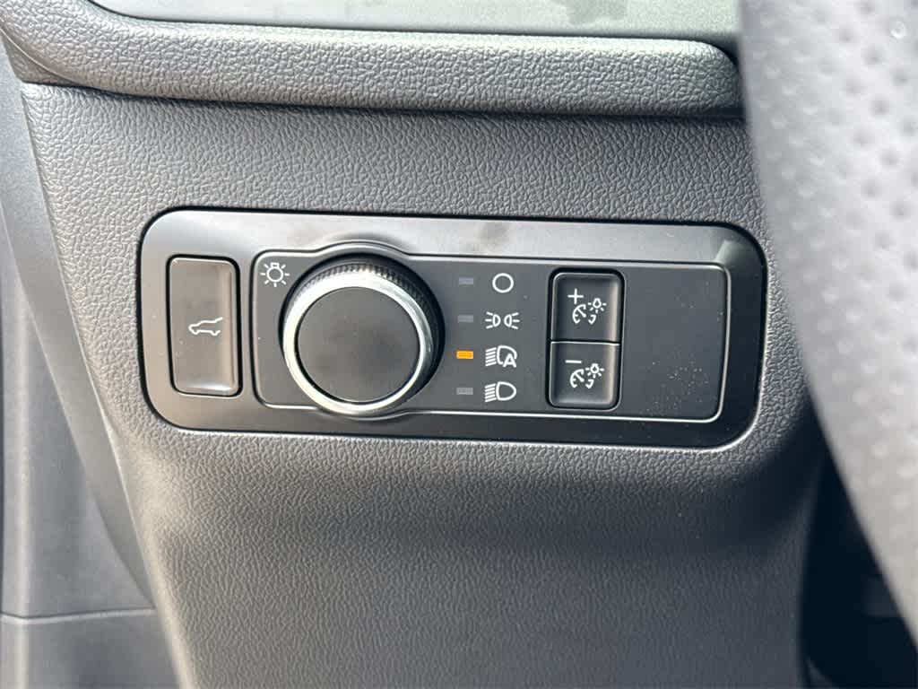 Thumbnail: 2025 Ford Escape - 32