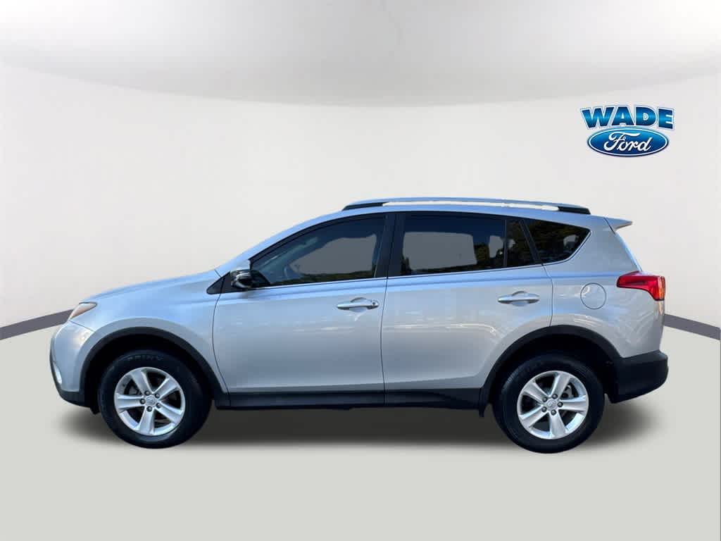 Thumbnail: 2013 Toyota RAV4 - 8