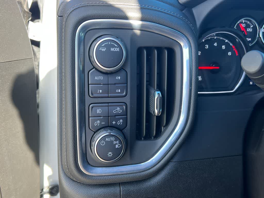 Thumbnail: 2021 Chevrolet Silverado 1500 - 28