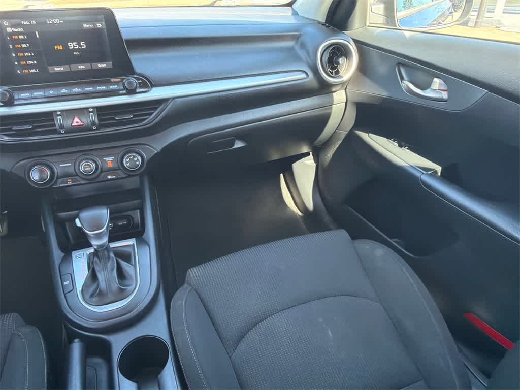 Thumbnail: 2021 Kia Forte - 20