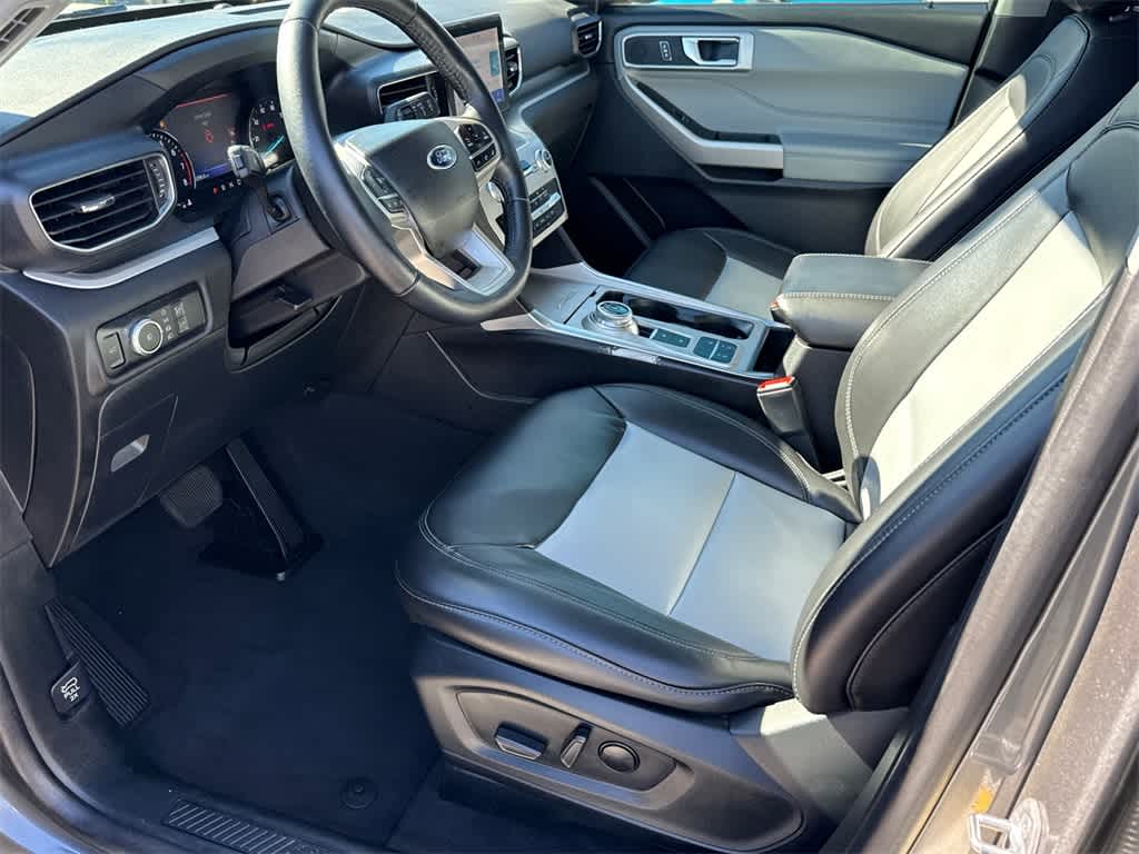 Thumbnail: 2023 Ford Explorer - 10