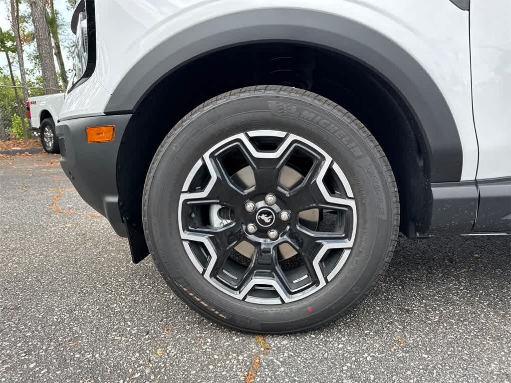 Thumbnail: 2025 Ford Bronco Sport - 9