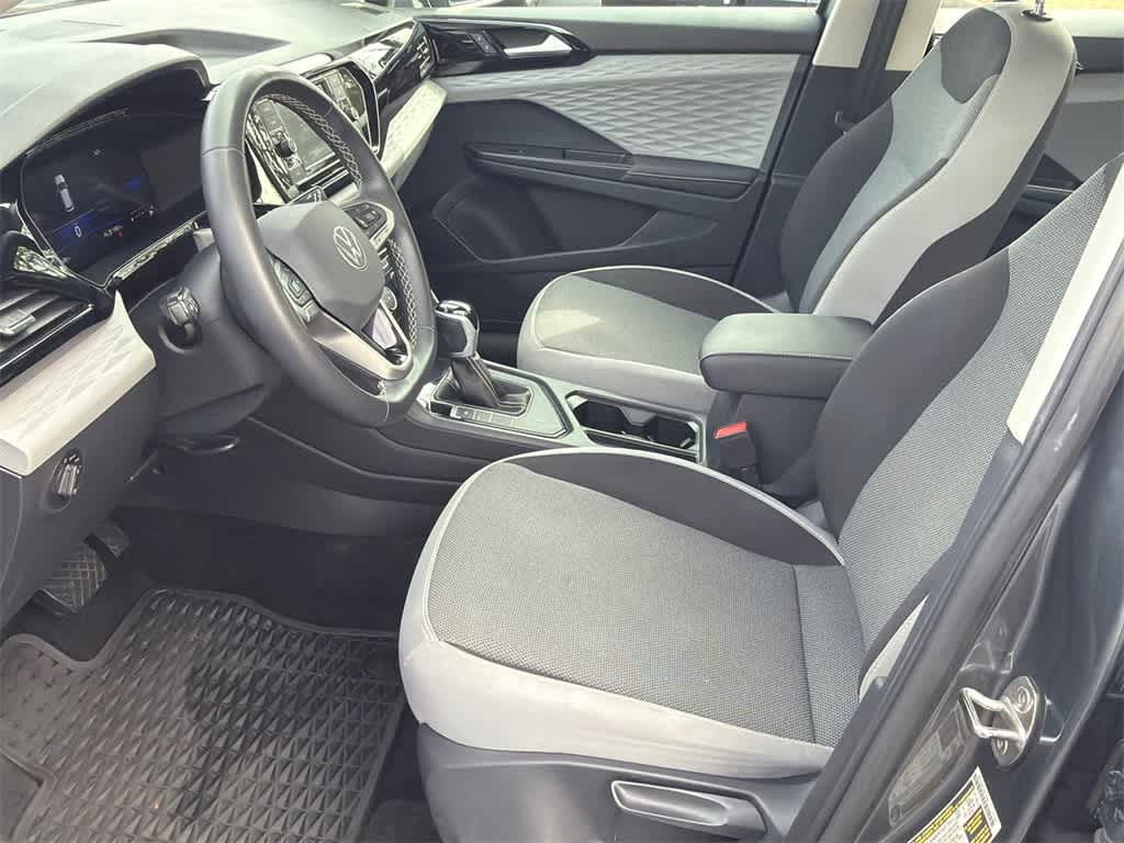 Thumbnail: 2024 Volkswagen Taos - 10