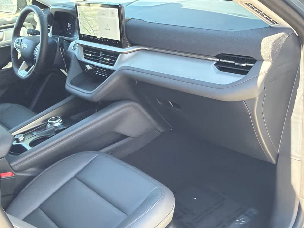 Thumbnail: 2026 Ford Explorer - 13