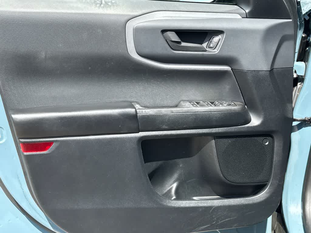 Thumbnail: 2021 Ford Bronco Sport - 11